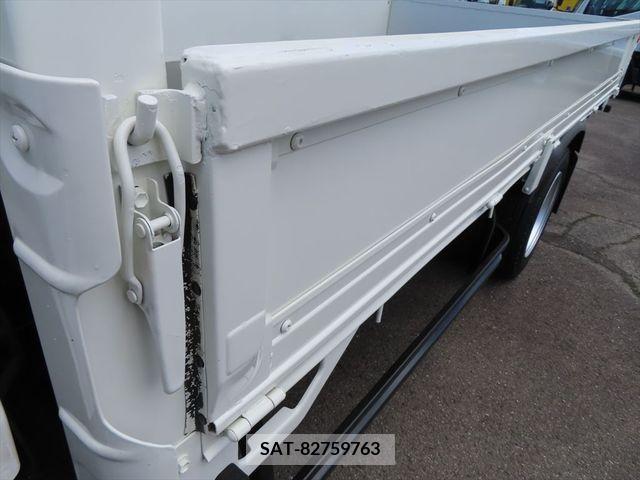 Hino DUTRO 2004-03 296668-13