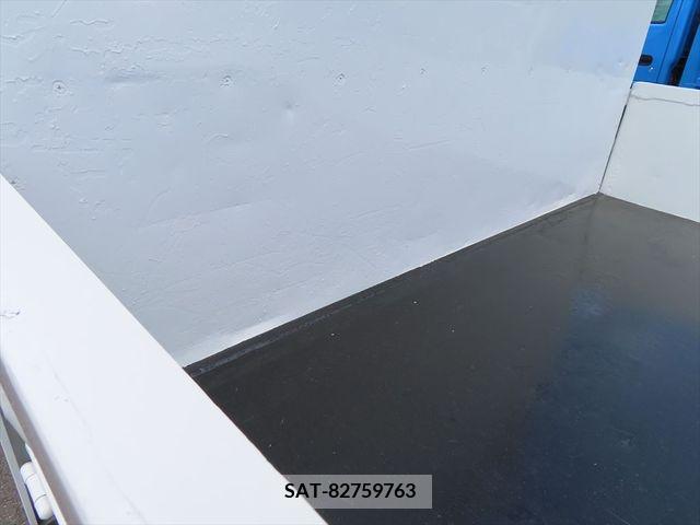 Hino DUTRO 2004-03 296668-16