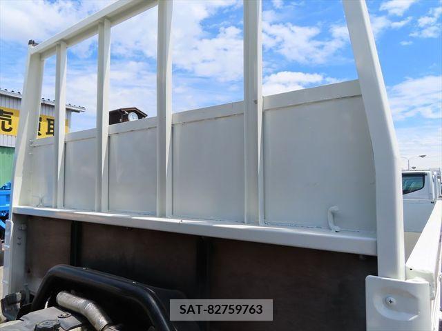 Hino DUTRO 2004-03 296668-18