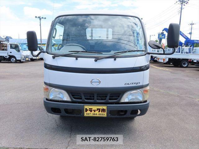 Hino DUTRO 2004-03 296668-4