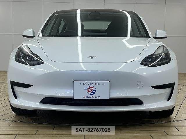 Tesla MODEL 3 2021-12 375535-2
