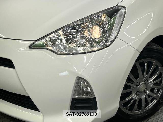 Toyota AQUA 2013-08 255876-11