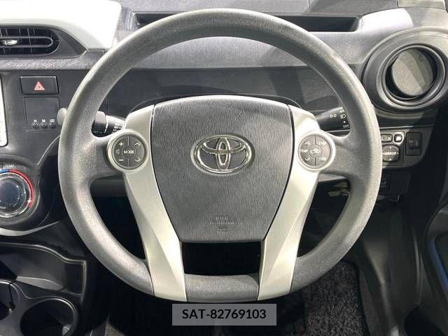Toyota AQUA 2013-08 255876-10
