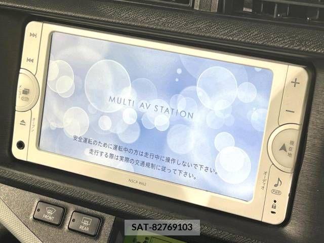 Toyota AQUA 2013-08 255876-2