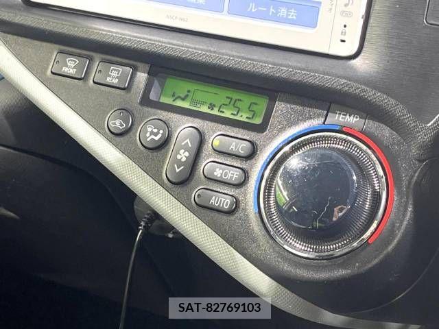 Toyota AQUA 2013-08 255876-5