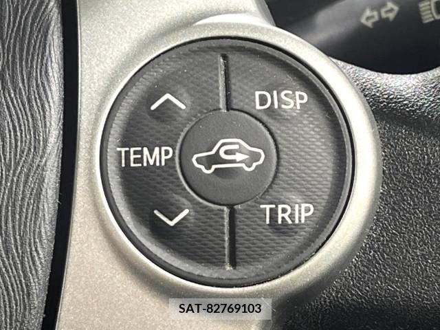Toyota AQUA 2013-08 255876-19
