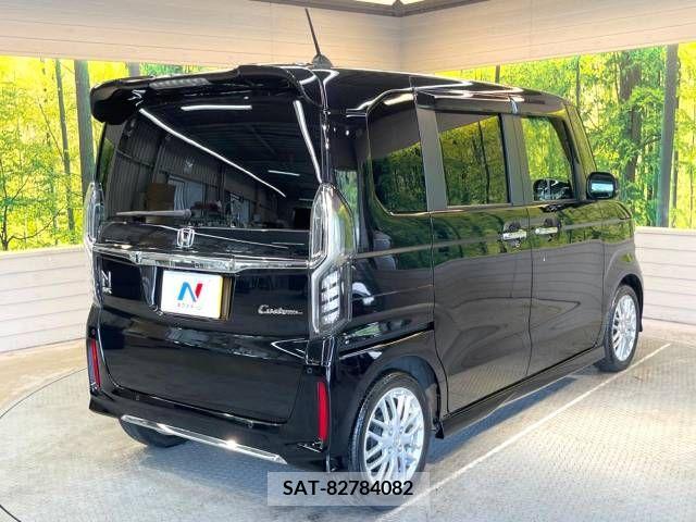 Honda N BOX CUSTOM 2022-02 364823-17
