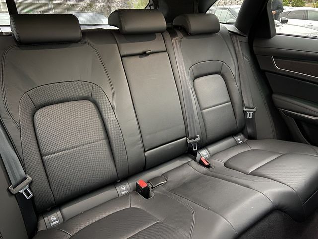 Jaguar F-PACE 2021-03 7342-13