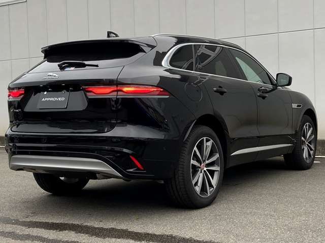 Jaguar F-PACE 2021-03 7342-5