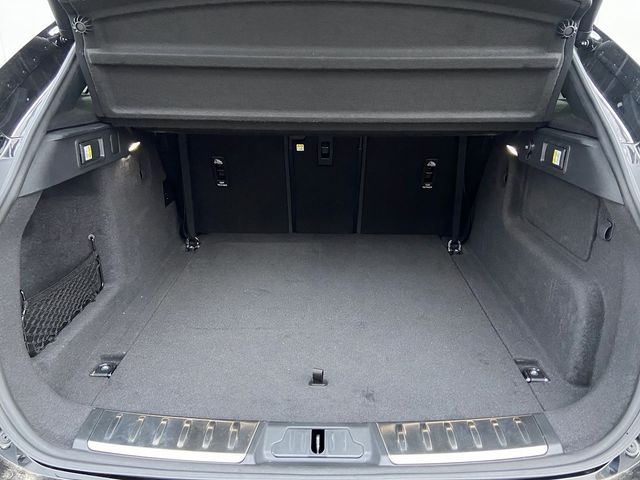 Jaguar F-PACE 2021-03 7342-14