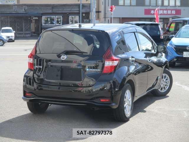Nissan NOTE 2017-08 365416-1