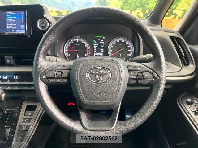 Toyota NOAH 2023-05 392809-12