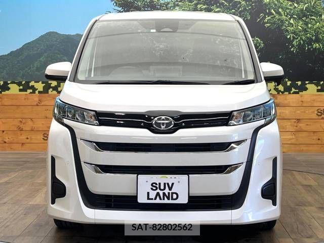 Toyota NOAH 2023-05 392809-15