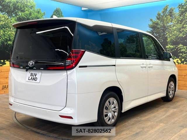 Toyota NOAH 2023-05 392809-18