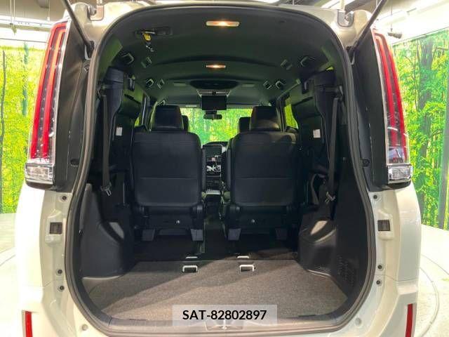 Toyota ESQUIRE 2018-09 350611-10