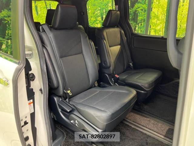Toyota ESQUIRE 2018-09 350611-9