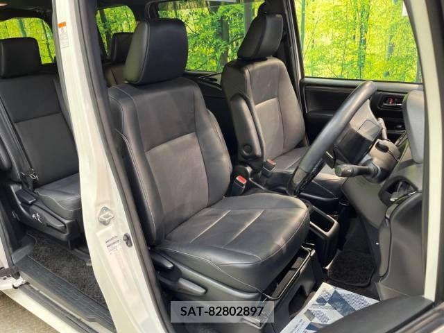 Toyota ESQUIRE 2018-09 350611-8