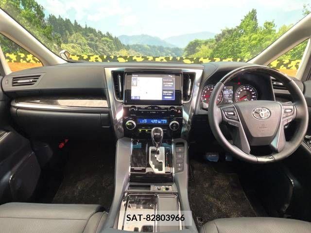 Toyota ALPHARD 2023-02 335816-1