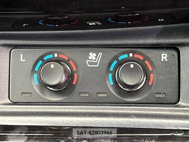 Toyota ALPHARD 2023-02 335816-6