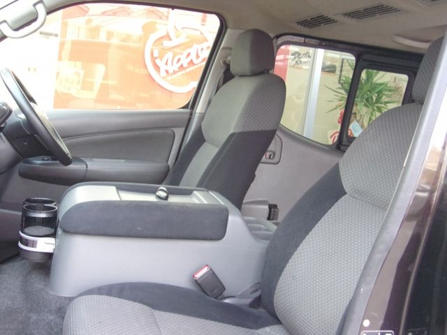 Nissan NV350 Caravan 2014-06 195520-14