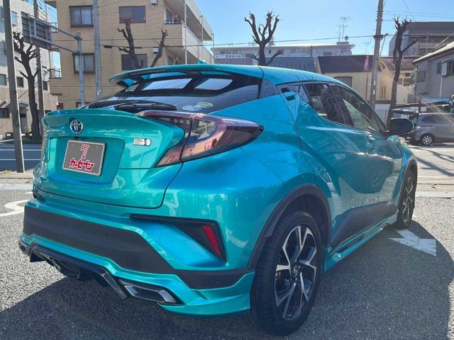 Toyota C-HR 2016-12 186002-4