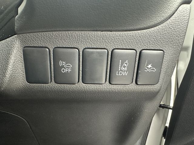 Mitsubishi OUTLANDER PHEV 2015-07 20877-20