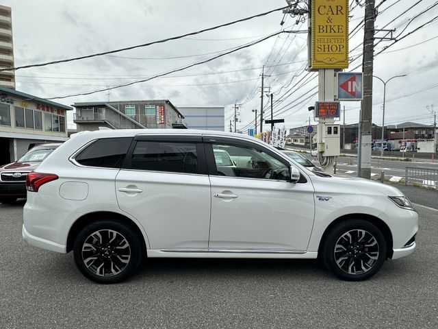 Mitsubishi OUTLANDER PHEV 2015-07 20877-2