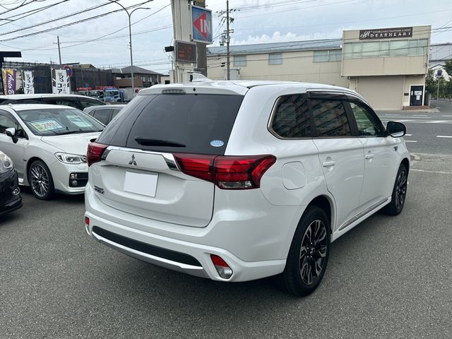 Mitsubishi OUTLANDER PHEV 2015-07 20877-4
