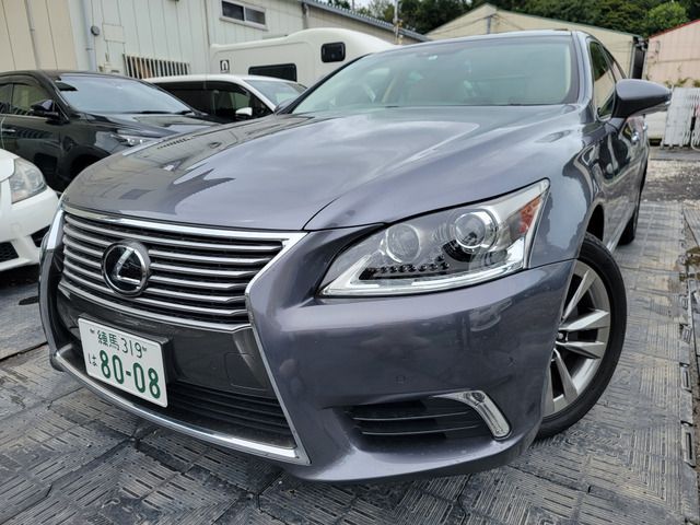 Lexus LS 2013-09 366-0