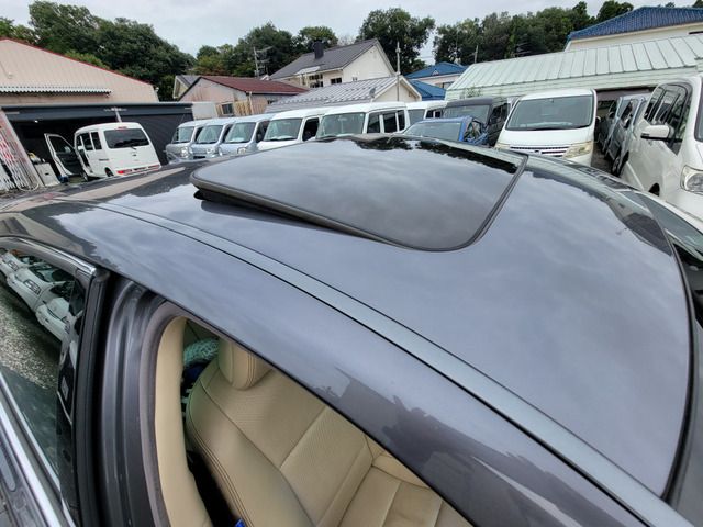 Lexus LS 2013-09 366-7