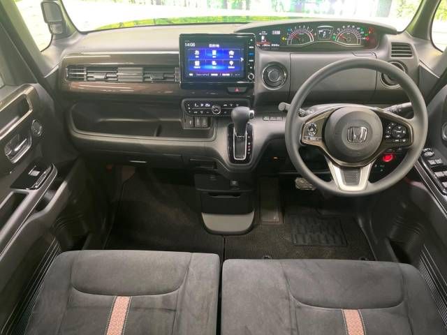 Honda N BOX CUSTOM 2019-12 181979-1