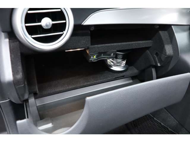 Amg C-CLASS 2019-01 189728-14