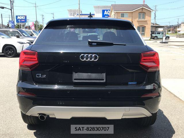 Audi Q2 2018-11 356572-6