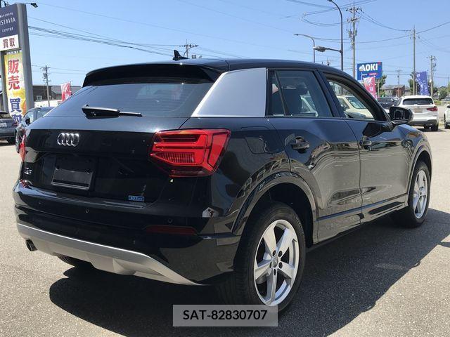 Audi Q2 2018-11 356572-2