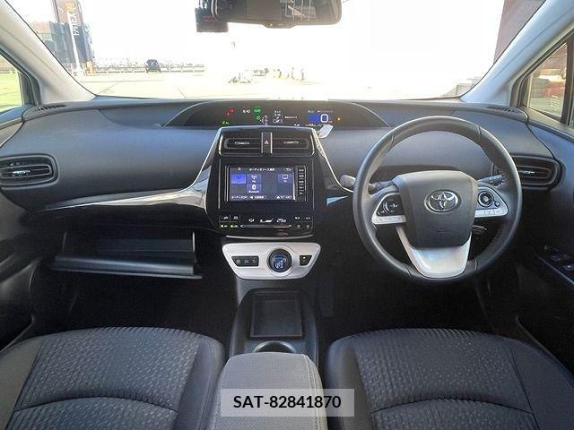 Toyota PRIUS 2016-10 220894-1