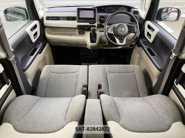 Honda N BOX 2019-02 307203-1