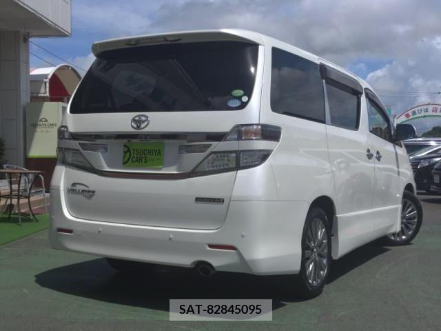 Toyota VELLFIRE 2014-09 394753-1
