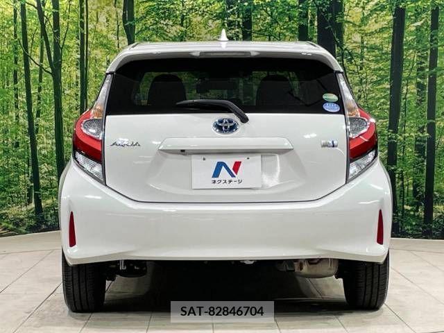 Toyota AQUA 2017-10 291803-15
