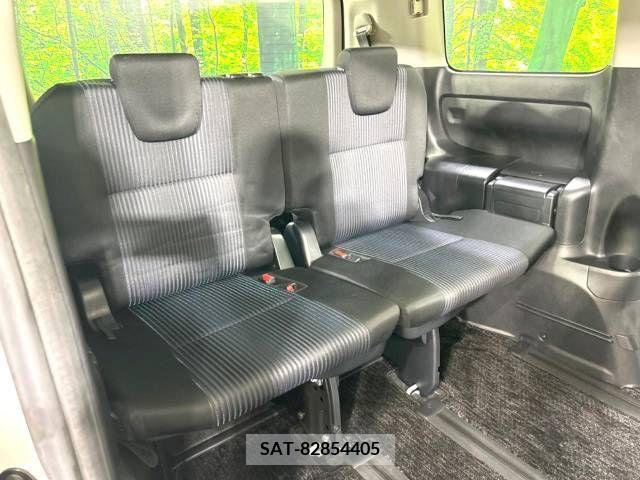 Toyota VOXY 2016-12 289096-10