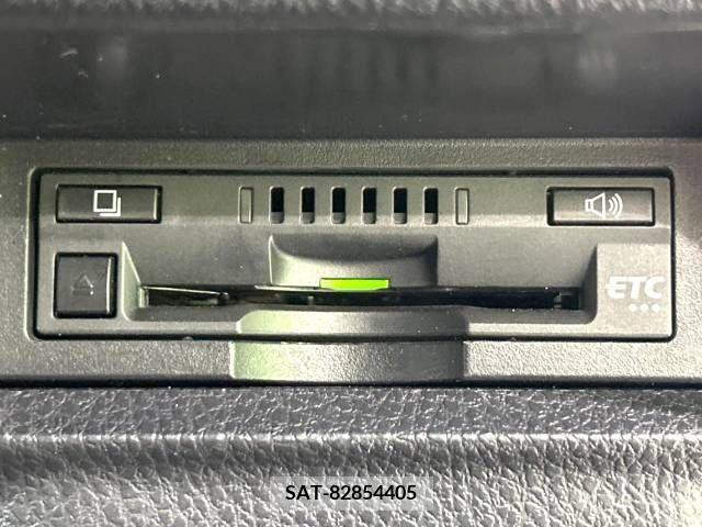 Toyota VOXY 2016-12 289096-7