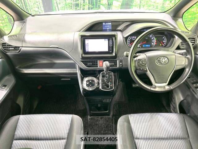 Toyota VOXY 2016-12 289096-1
