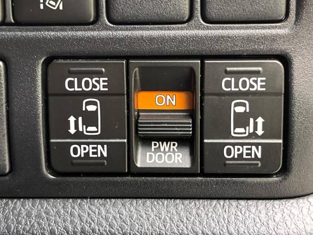 Toyota NOAH 2017-12 195040-5