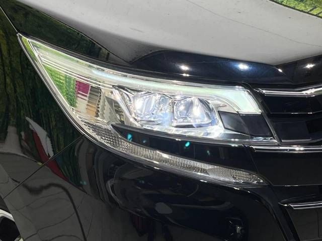 Toyota NOAH 2017-12 195040-13