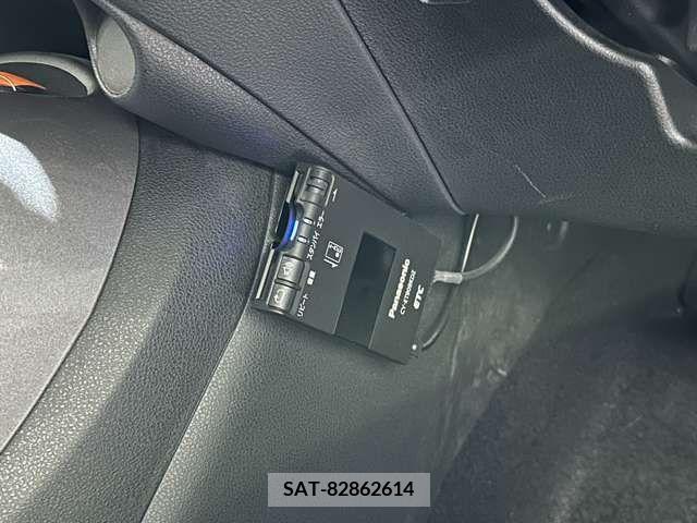 Nissan JUKE 2010-06 320451-15