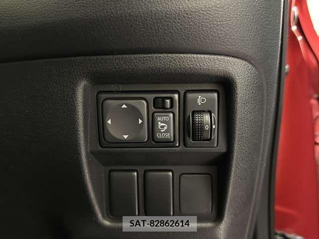 Nissan JUKE 2010-06 320451-14