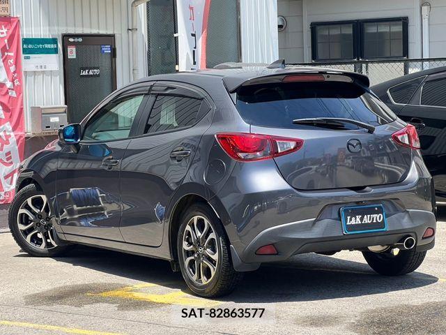 Mazda DEMIO 2015-12 267647-4