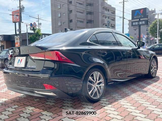 Lexus IS 2017-02 388295-17