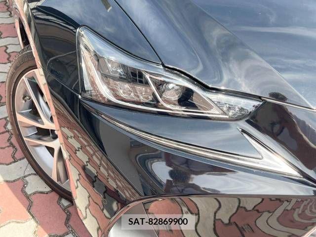 Lexus IS 2017-02 388295-12