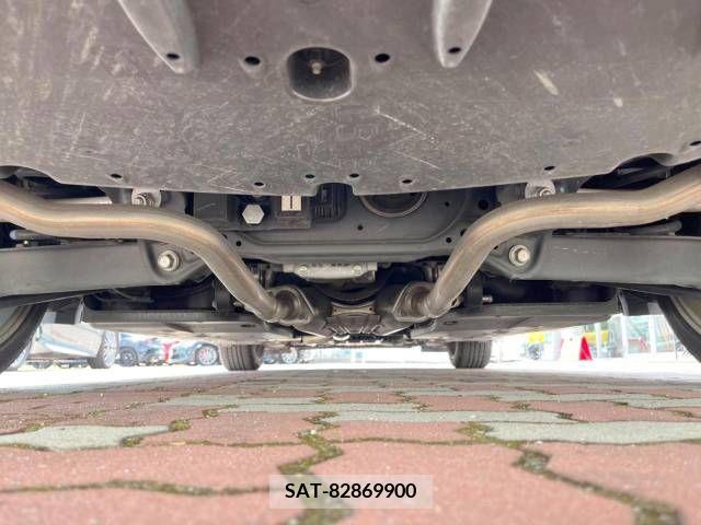 Lexus IS 2017-02 388295-19