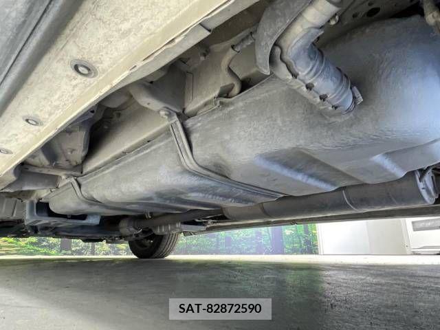 Toyota VELLFIRE 2012-10 394754-19